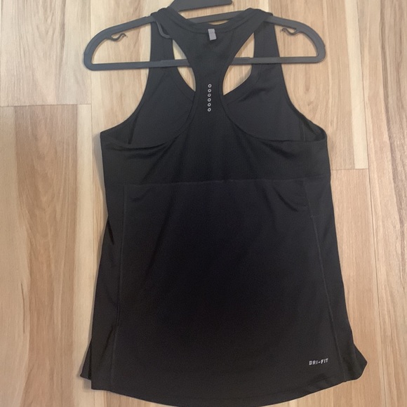 Nike Running dry fit top. Size M. Excellent condition. - Picture 3 of 4